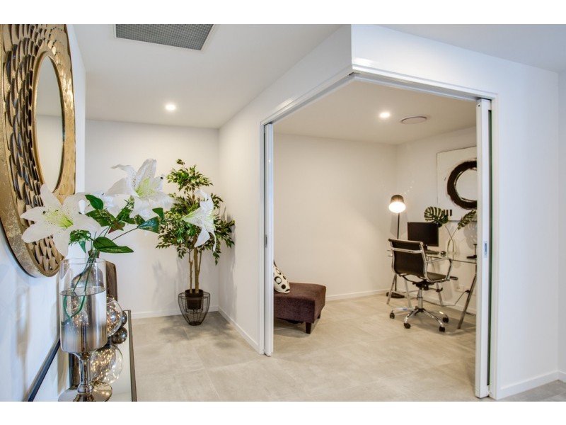 1203/397 Christine Avenue, Varsity Lakes QLD 4227