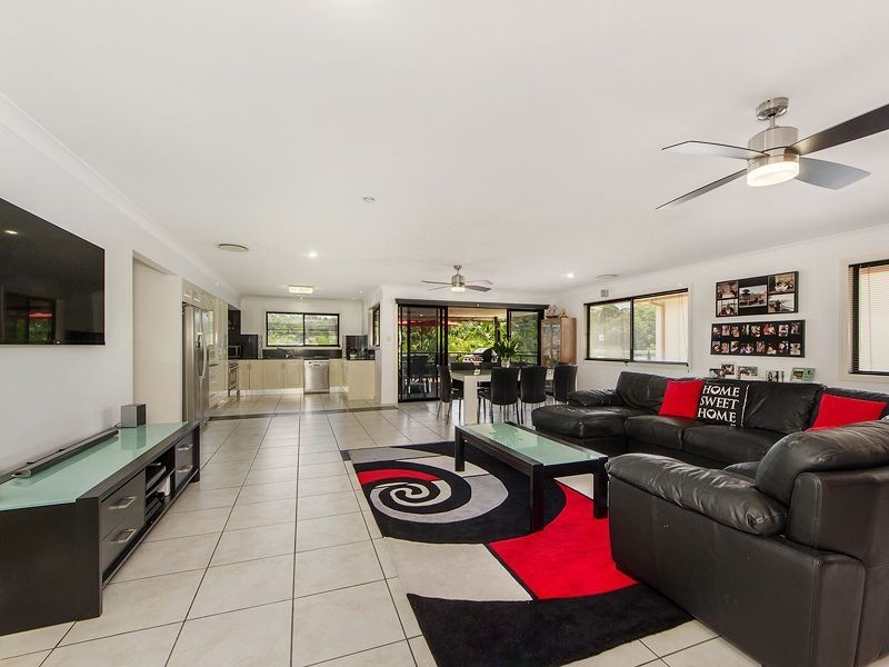 11 Gordonia Drive, Reedy Creek QLD 4227