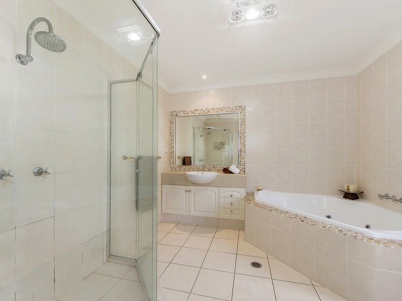 11 Gordonia Drive, Reedy Creek QLD 4227