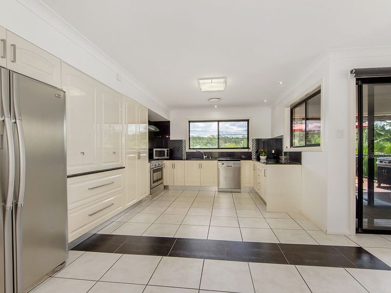 11 Gordonia Drive, Reedy Creek QLD 4227