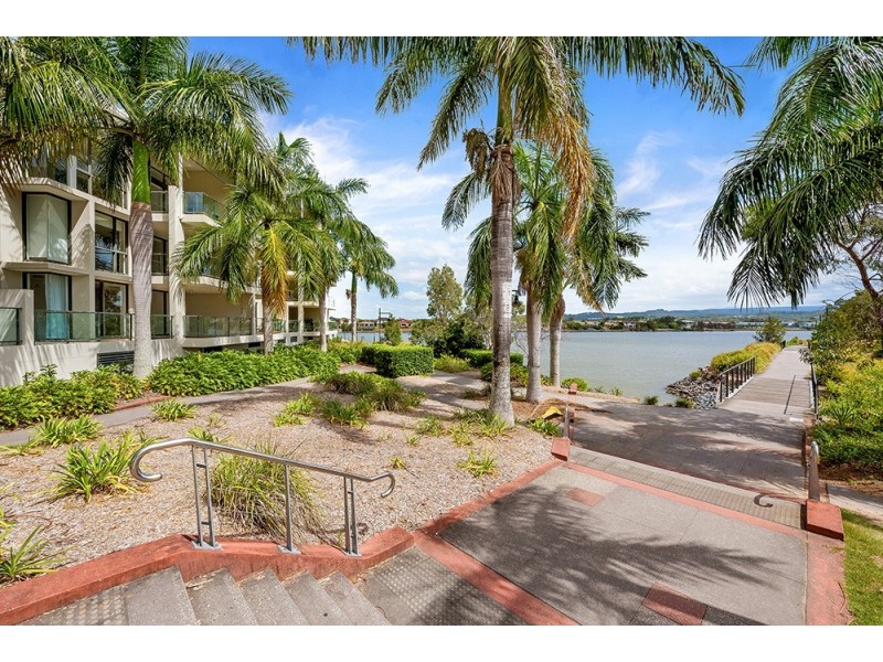 19/9 Moores Crescent, Varsity Lakes QLD 4227