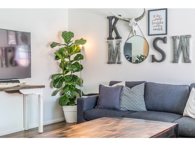 4 Beauty Point Drive, Robina QLD 4226