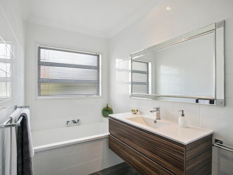 8 The Links, Robina QLD 4226