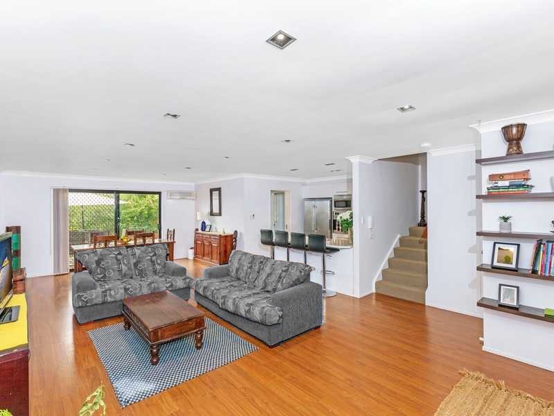 14/2 Concord Circuit, Robina QLD 4226