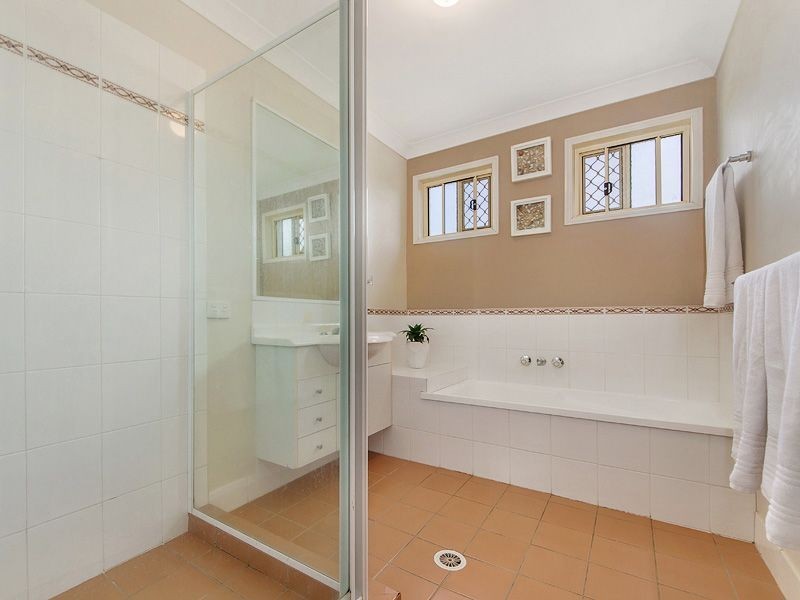 8 Griffon Street, Merrimac QLD 4226