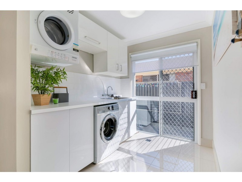 25 Angelica Street, Elanora QLD 4221