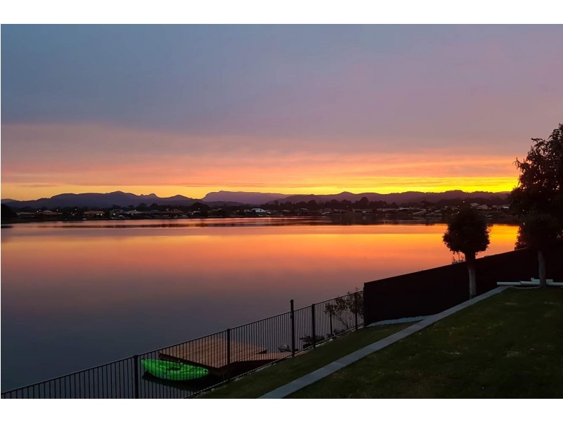 25 Angelica Street, Elanora QLD 4221