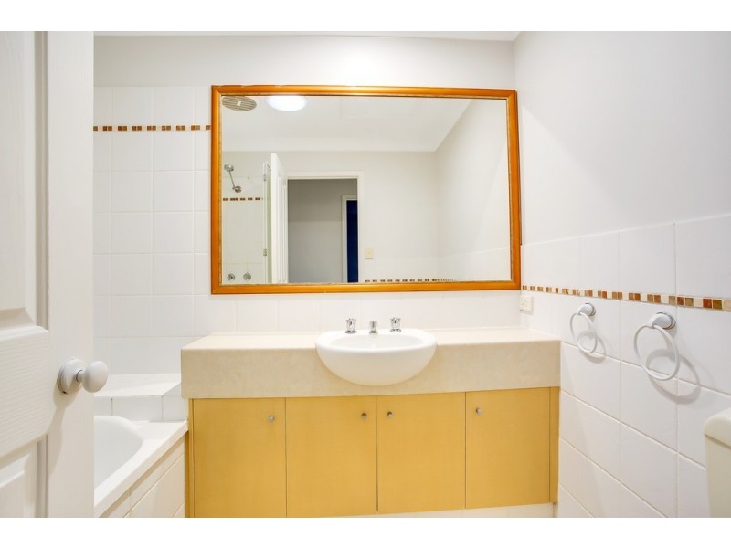 246/64 Gilston Road, Nerang QLD 4211