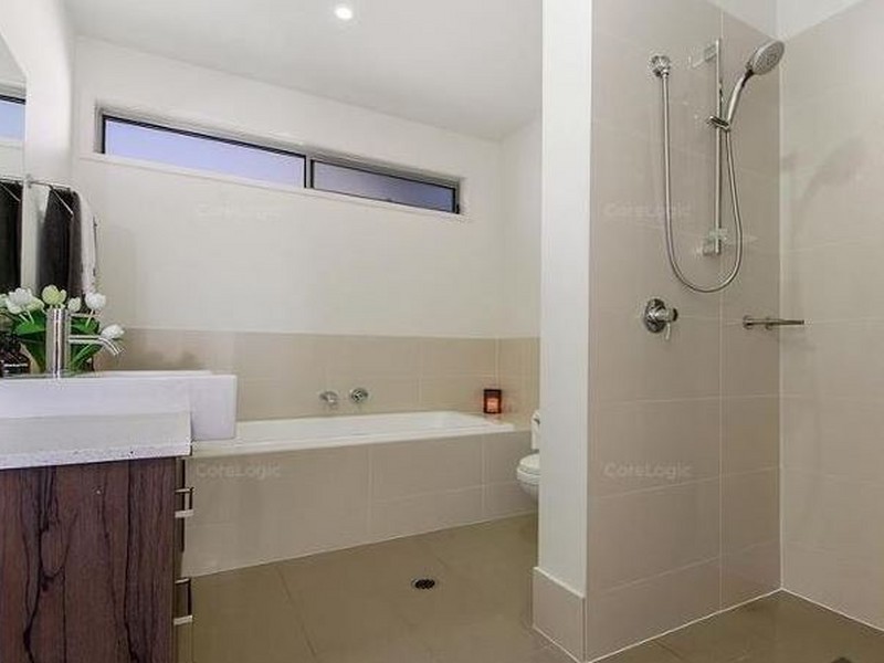 3/132 Eugaree Street, Southport QLD 4215