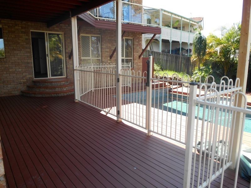 11 Outrigger Drive, Robina QLD 4226