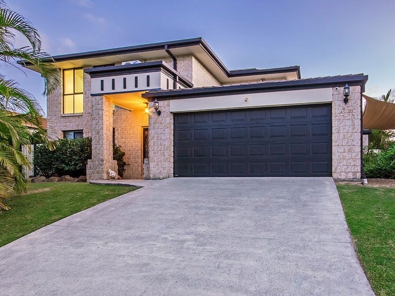 13 Greenbank Circuit, Carrara QLD 4211