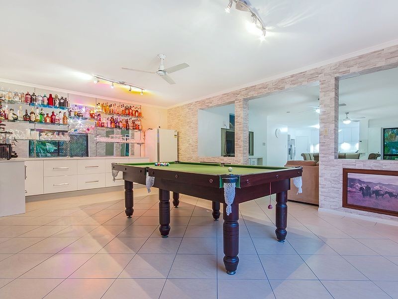 13 Greenbank Circuit, Carrara QLD 4211