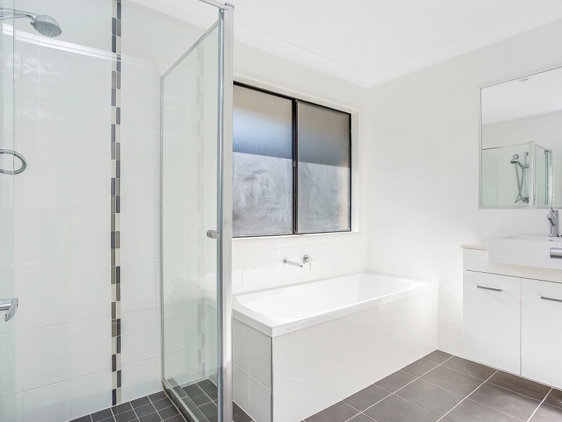 22A Freda Street, Ashmore QLD 4214