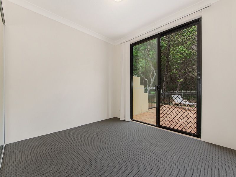 3/2 Fraser Avenue, Miami QLD 4220