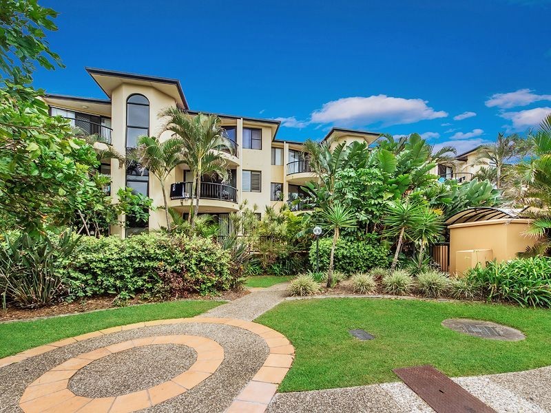 3/2 Fraser Avenue, Miami QLD 4220