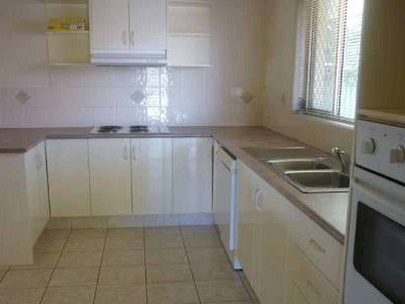 8 Hall Court, Mudgeeraba QLD 4213