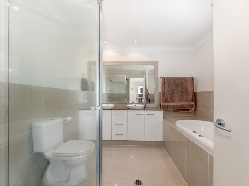 248 Easthill Drive, Robina QLD 4226