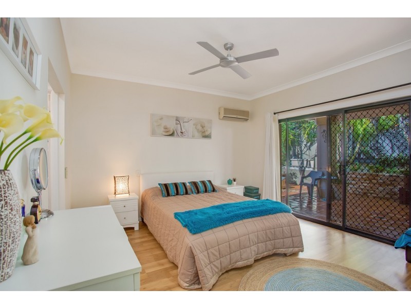 22 Ranier Crescent, Varsity Lakes QLD 4227
