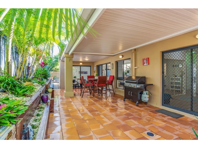 22 Ranier Crescent, Varsity Lakes QLD 4227