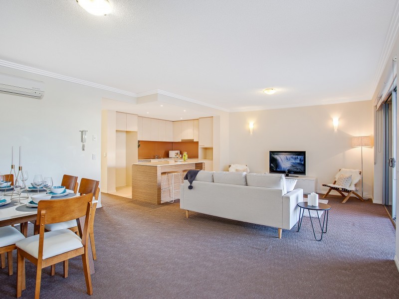 24/1 Lakefront Crescent, Varsity Lakes QLD 4227