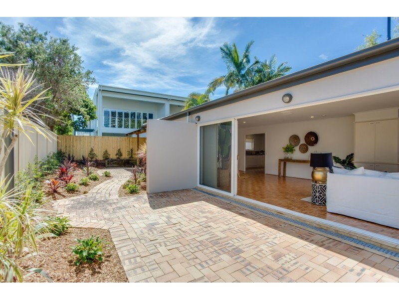31 Norfolk Avenue, Surfers Paradise QLD 4217