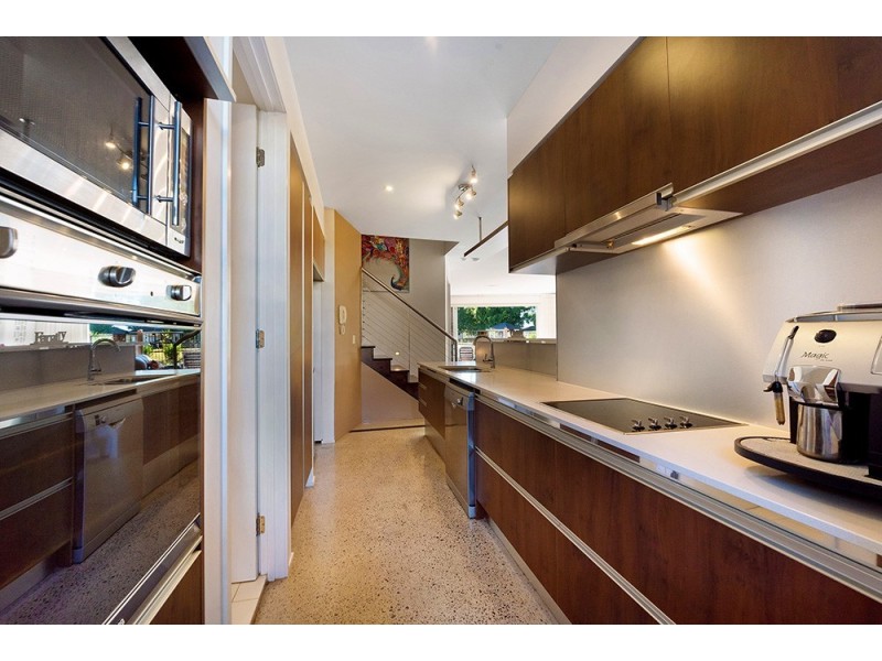 2/11 Cezaire Avenue, Varsity Lakes QLD 4227