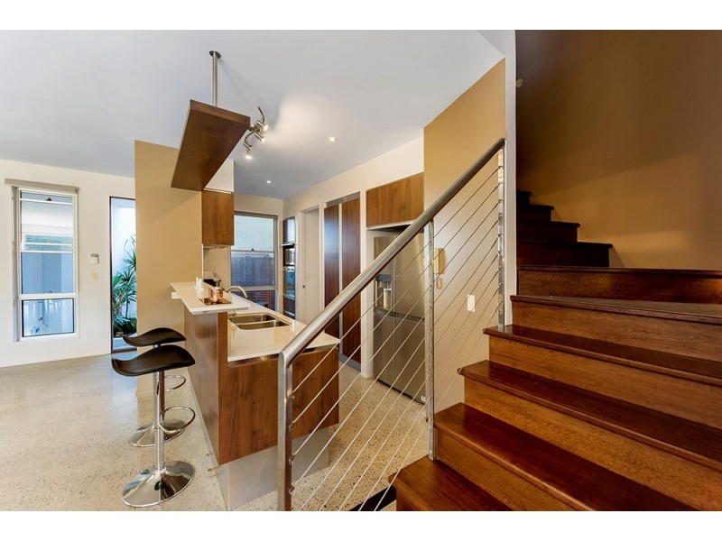 2/11 Cezaire Avenue, Varsity Lakes QLD 4227