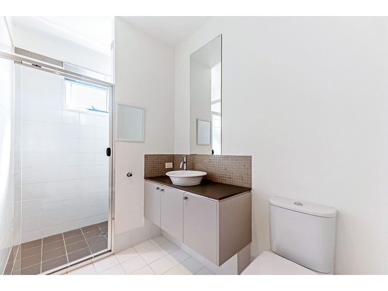 2/11 Cezaire Avenue, Varsity Lakes QLD 4227