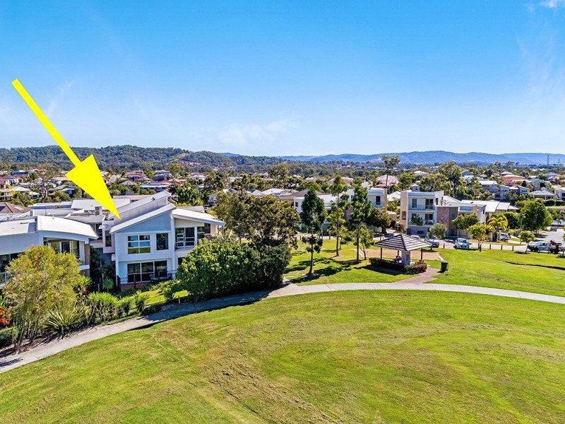 2/11 Cezaire Avenue, Varsity Lakes QLD 4227