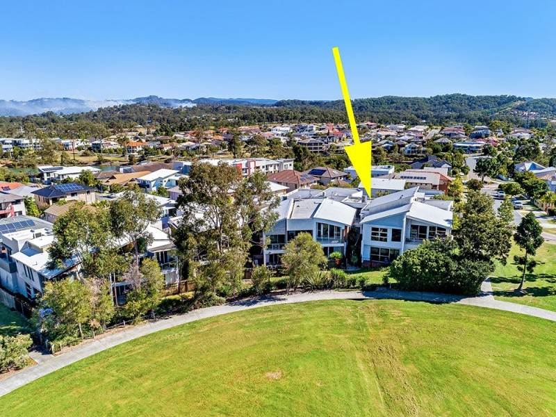 2/11 Cezaire Avenue, Varsity Lakes QLD 4227