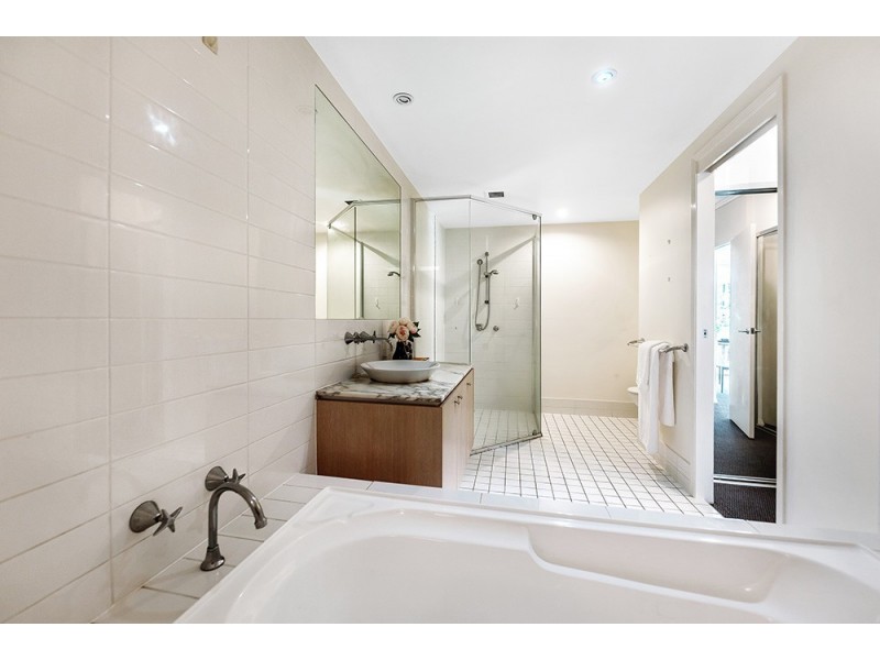 12/255 Varsity Parade, Varsity Lakes QLD 4227