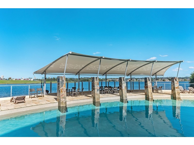 12/255 Varsity Parade, Varsity Lakes QLD 4227