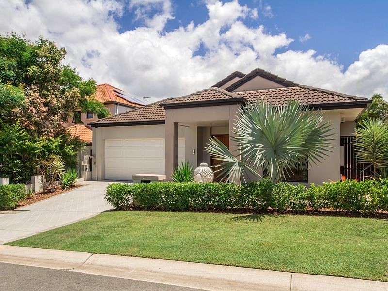 8 Tahoe Place, Varsity Lakes QLD 4227