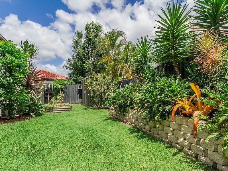 8 Tahoe Place, Varsity Lakes QLD 4227