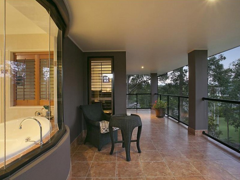 292 Ron Penhaligon Way, Robina QLD 4226