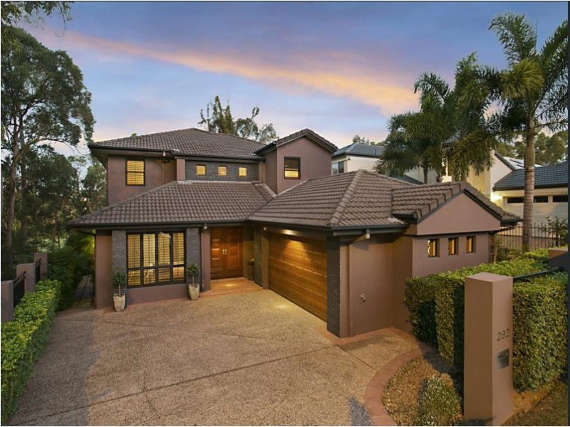 292 Ron Penhaligon Way, Robina QLD 4226