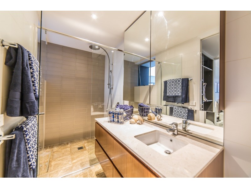 Villa 2/255 Varsity Parade, Varsity Lakes QLD 4227