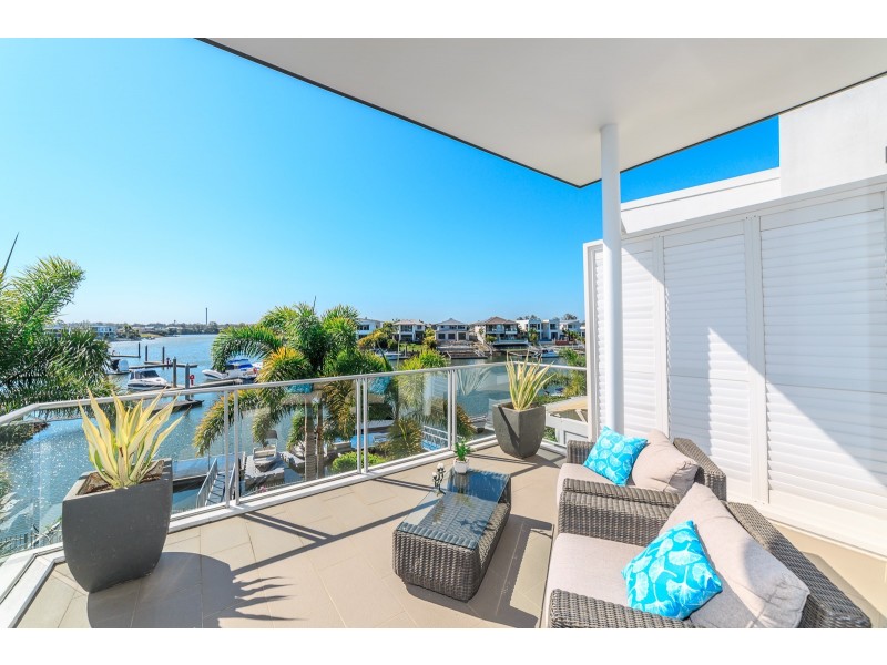 4 River Links Boulevard East, Helensvale QLD 4212