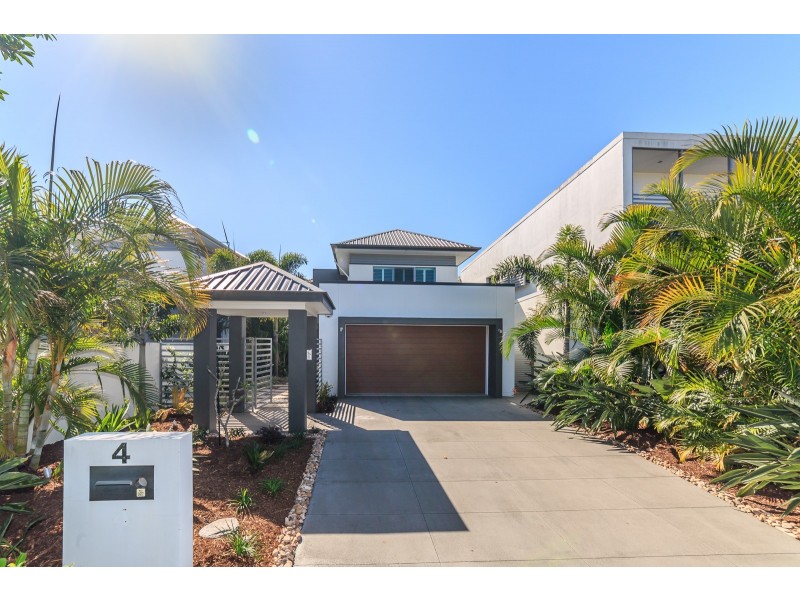 4 River Links Boulevard East, Helensvale QLD 4212