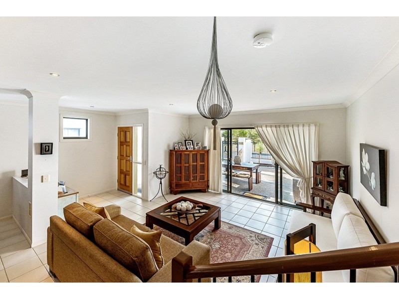 6/31 North Shore Avenue, Varsity Lakes QLD 4227