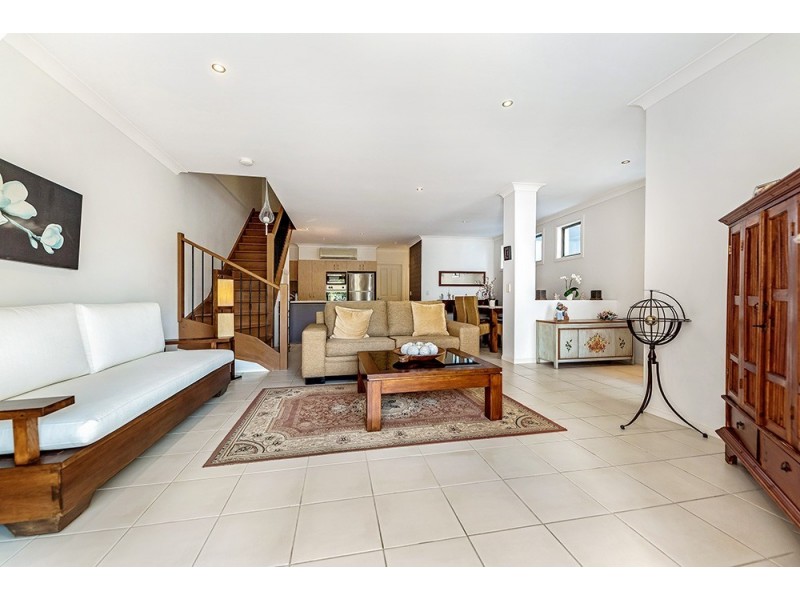 6/31 North Shore Avenue, Varsity Lakes QLD 4227