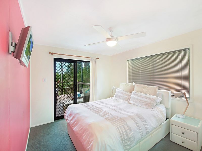 11 Susanne Street, Southport QLD 4215