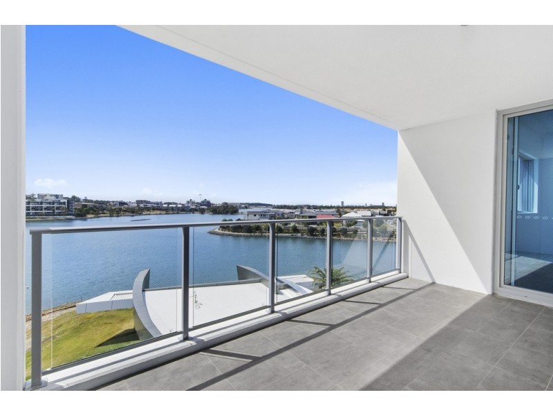 2306/397 Christine Avenue, Varsity Lakes QLD 4227