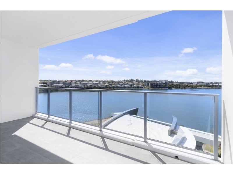 2306/397 Christine Avenue, Varsity Lakes QLD 4227