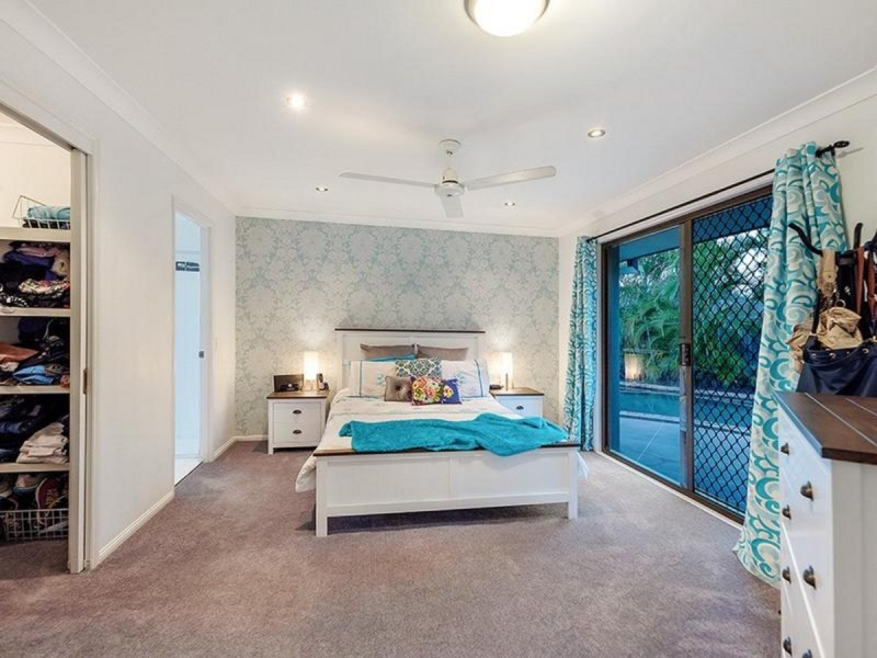 16 Vaucluse Place, Robina QLD 4226