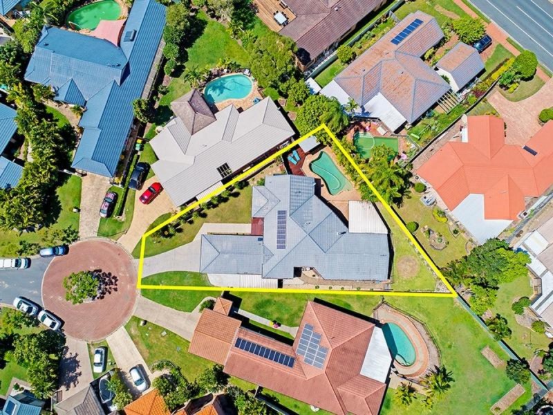 16 Vaucluse Place, Robina QLD 4226