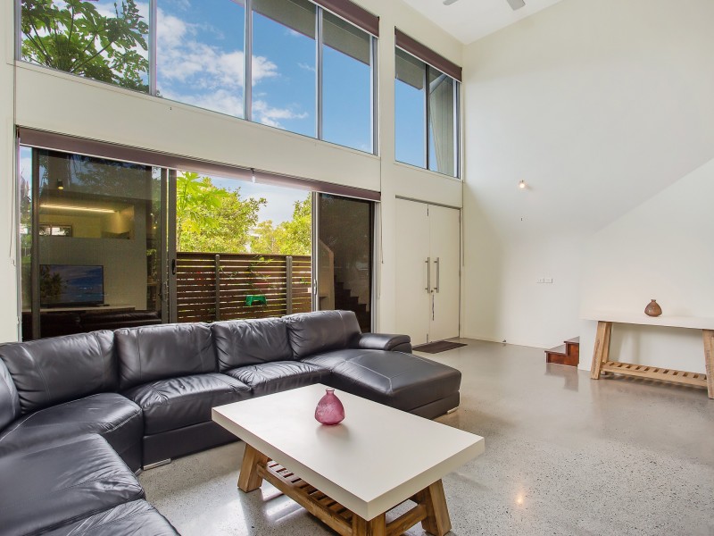 123 Varsity Parade, Varsity Lakes QLD 4227