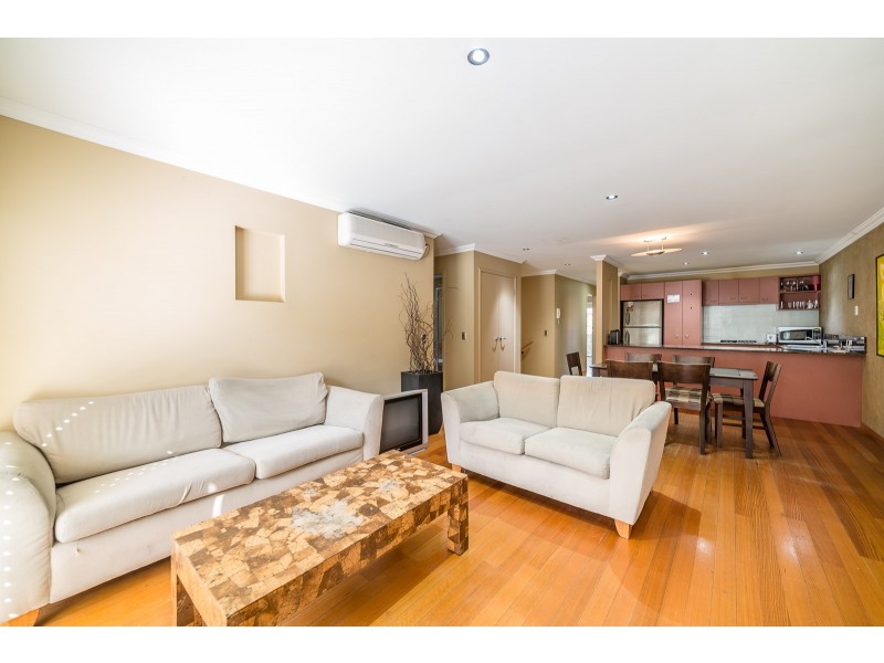43/4 University Drive, Robina QLD 4226