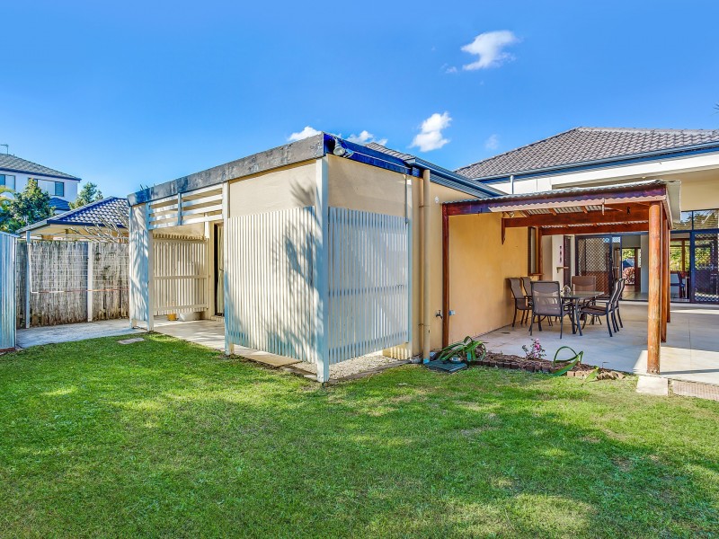 37 North Shore Avenue, Varsity Lakes QLD 4227
