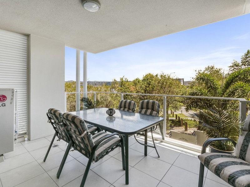 22/1 Lakefront Crescent, Varsity Lakes QLD 4227